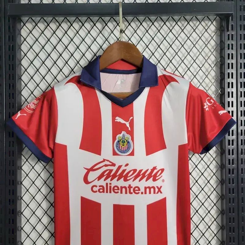 CAMISETA CHIVAS GUADALAJARA I 23/24 CONJUNTO INFANTIL